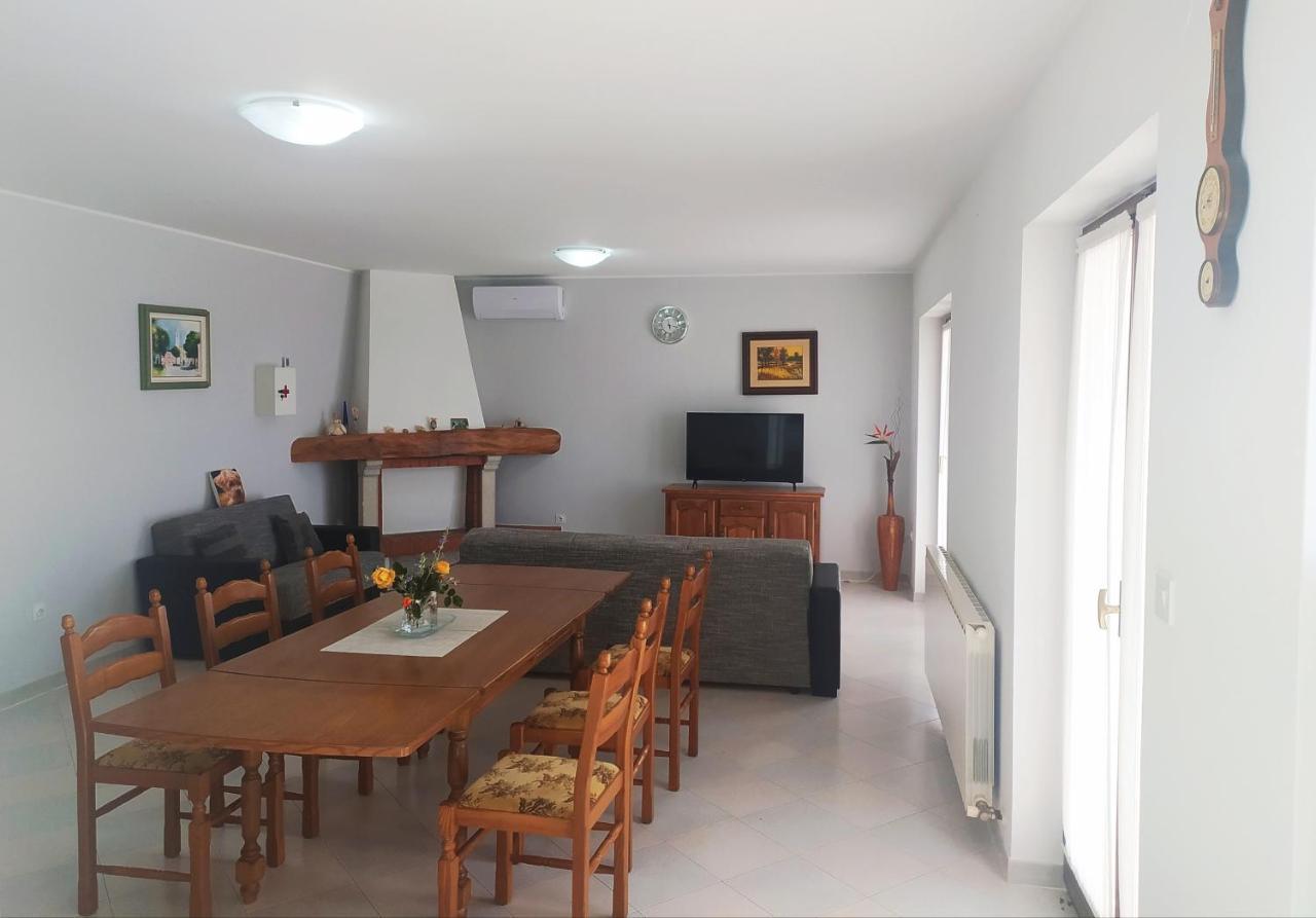 Apartment Davorka Върсар Екстериор снимка
