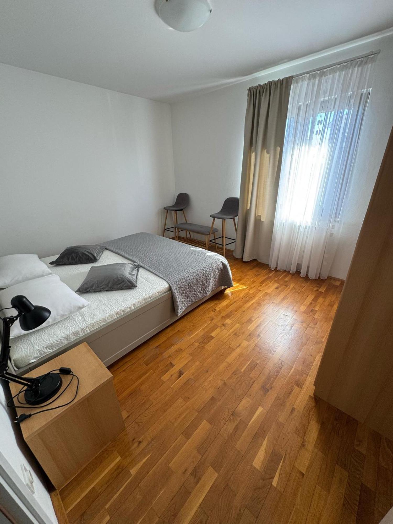 Apartment Davorka Върсар Екстериор снимка